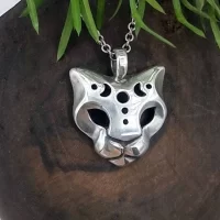 Halloween Necklace project (Spooky) This Halloween create your own Magic...