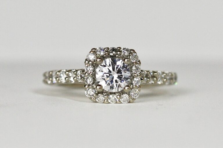 7076EA51-C6A2-4C2B-9B83-0F9F5116A180_1_201_a