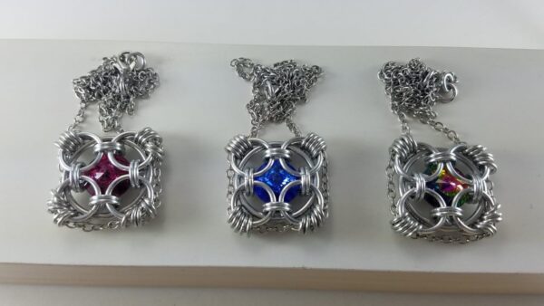 Intro to Chainmaille: Her Majesty's Quilt