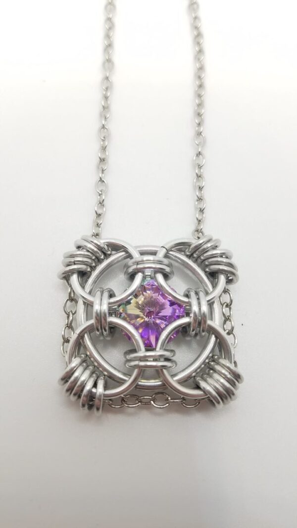 Intro to Chainmaille: Her Majesty's Quilt - Image 6