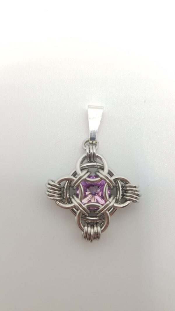 Intro to Chainmaille: Her Majesty's Quilt - Image 3