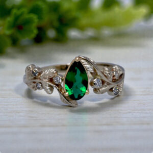 14KWY Emerald and Diamond Leaf Ring