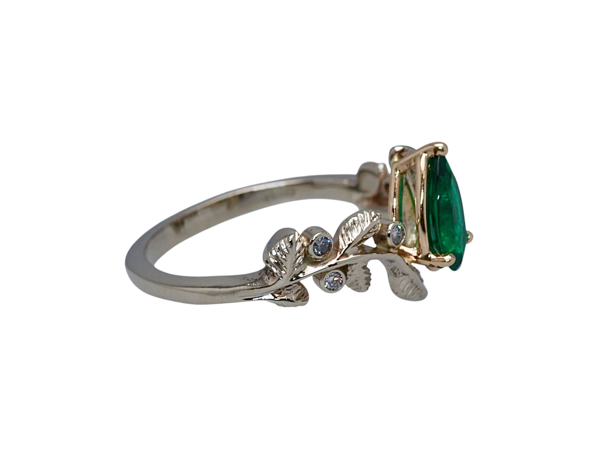 14KWY Emerald and Diamond Leaf Ring - Image 6