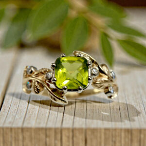 14KYW Peridot and Diamond Leaf Ring